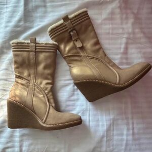 Wedge Mid-Calf Heeled Boots with Shearling Trim in Tan